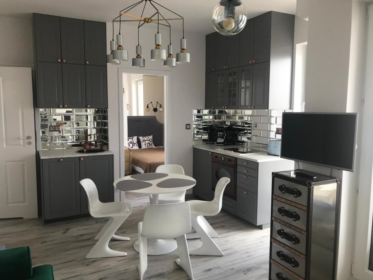 Luxury Wola Apartament Warschau Buitenkant foto
